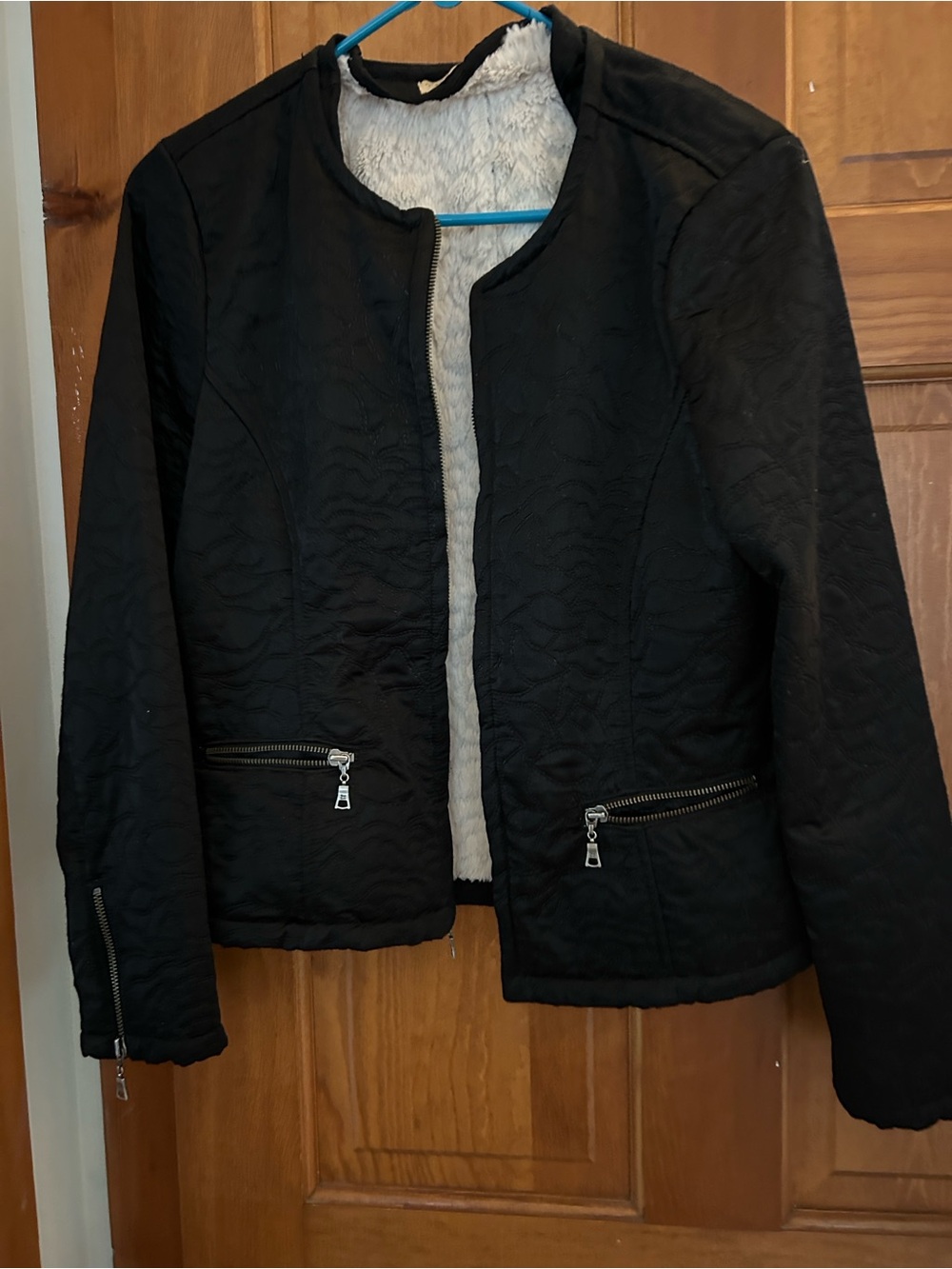True Grit Women’s Black Quilted Zip-Pocket Jacket